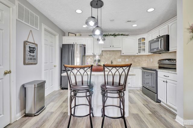 8003 Pinnacle Point Drive, West Chester, OH 45069