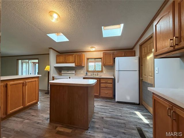 9428 Sunset Point Drive, Bonne Terre, MO 63628