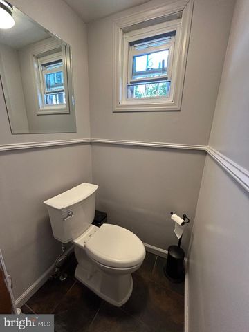 145 BAYARD ST, Trenton, NJ 08611