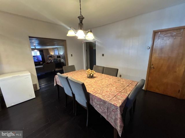 145 BAYARD ST, Trenton, NJ 08611