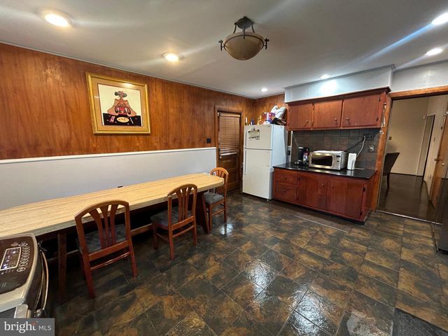 145 BAYARD ST, Trenton, NJ 08611