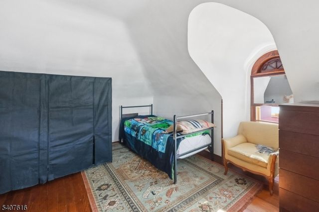 871 Colonia Rd, Elizabeth City, NJ 07208