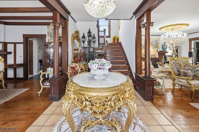 871 Colonia Rd, Elizabeth City, NJ 07208