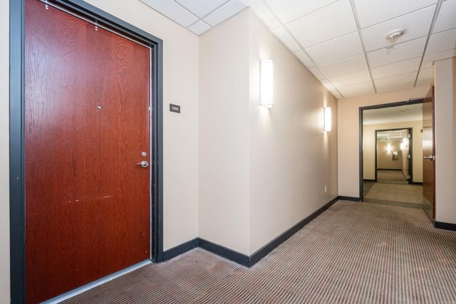 521 President Clinton Ave Apt 1202, Little Rock, AR 72201