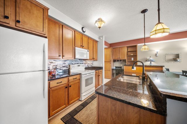 100 4th Avenue N 208, South Saint Paul, MN 55075