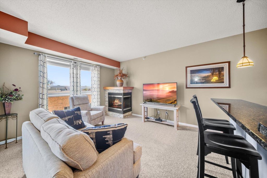 100 4th Avenue N 208, South Saint Paul, MN 55075