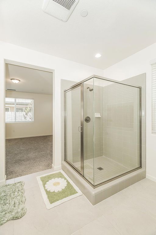 Image 11 of property listing at 4161 Mitchell Avenue, Clovis, CA 93619