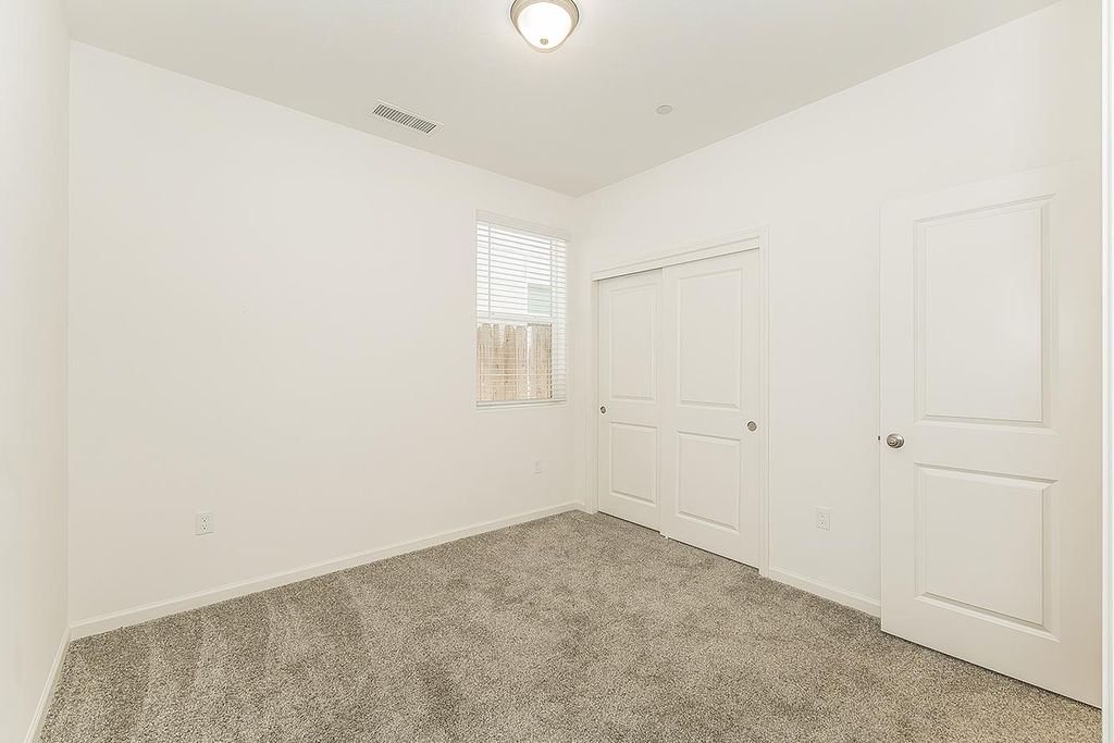 Image 13 of property listing at 4161 Mitchell Avenue, Clovis, CA 93619