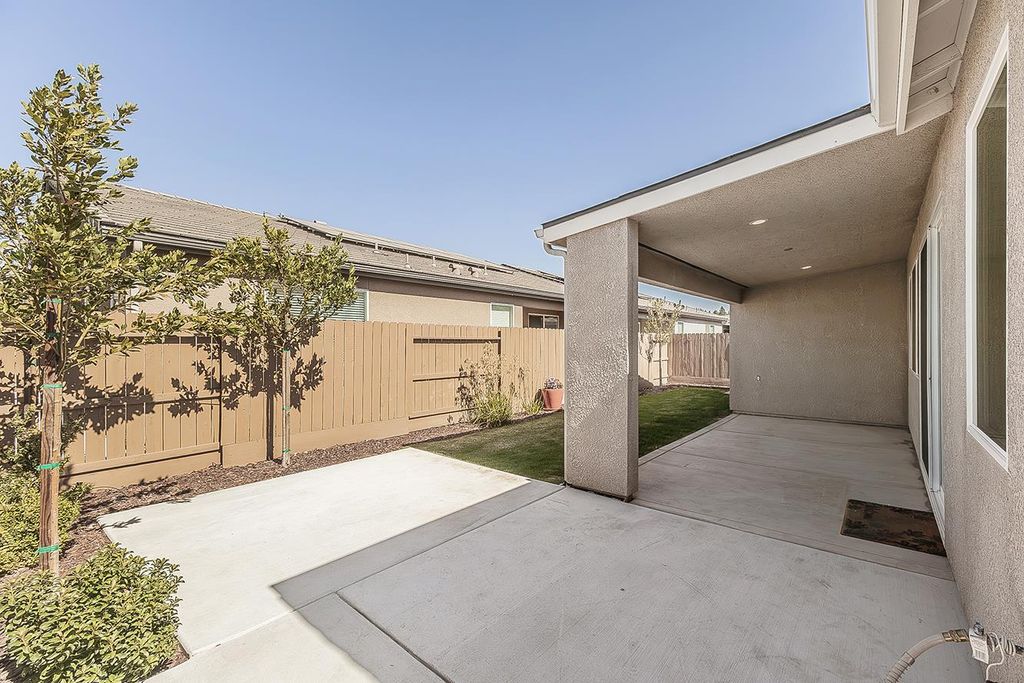Image 18 of property listing at 4161 Mitchell Avenue, Clovis, CA 93619