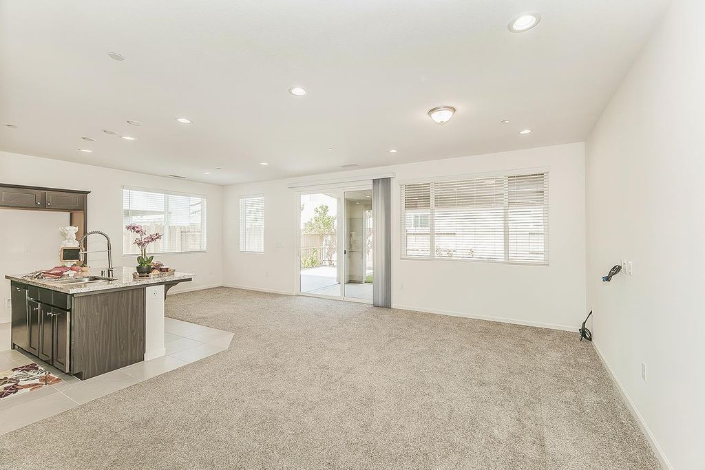 Image 25 of property listing at 4161 Mitchell Avenue, Clovis, CA 93619