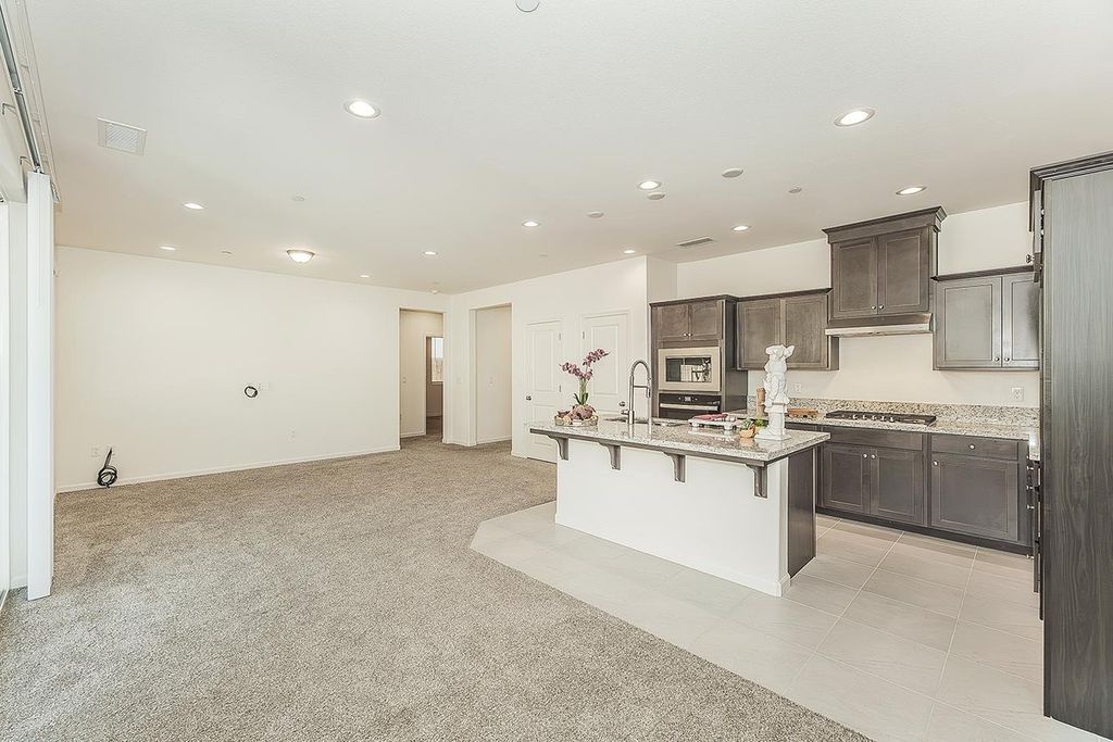 Image 32 of property listing at 4161 Mitchell Avenue, Clovis, CA 93619