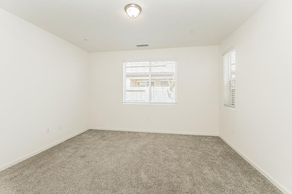 Image 33 of property listing at 4161 Mitchell Avenue, Clovis, CA 93619