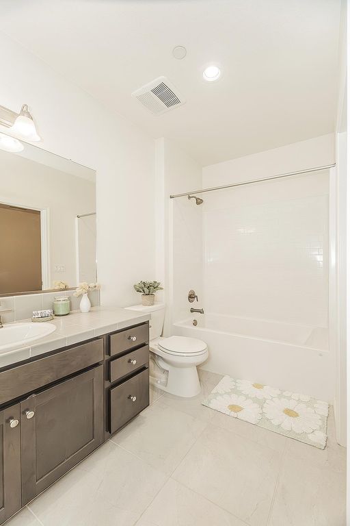 Image 42 of property listing at 4161 Mitchell Avenue, Clovis, CA 93619
