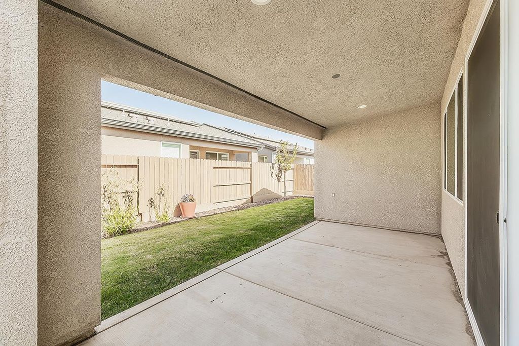 Image 48 of property listing at 4161 Mitchell Avenue, Clovis, CA 93619