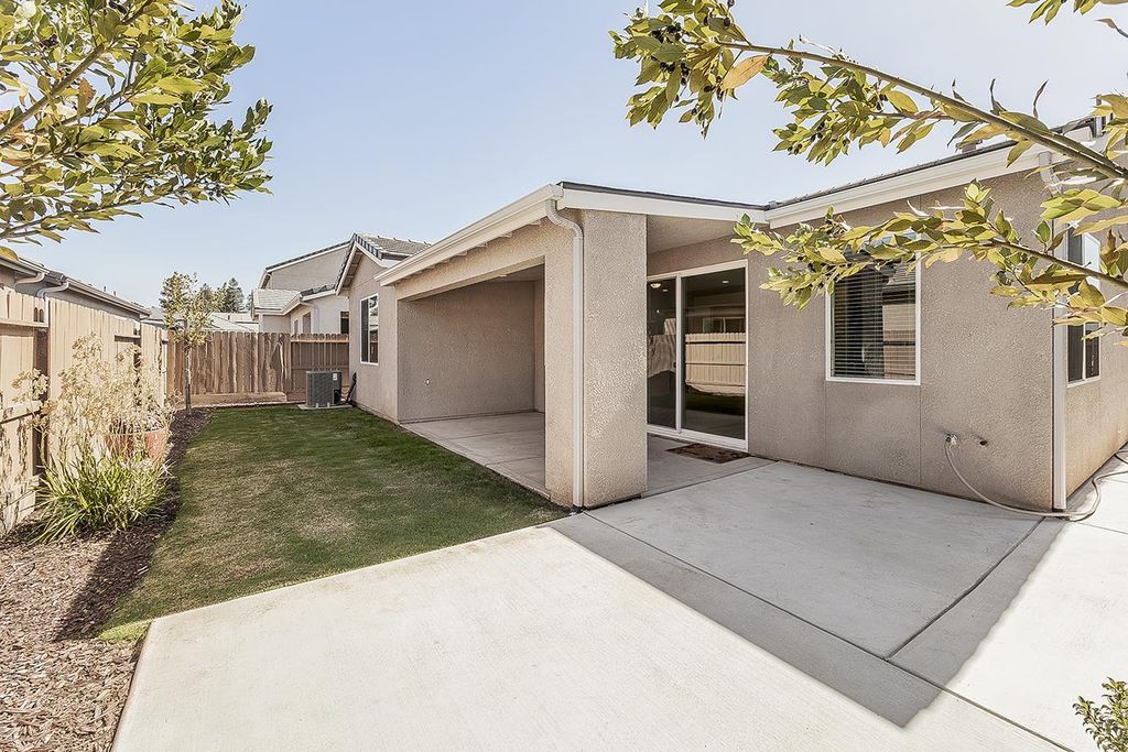 Image 51 of property listing at 4161 Mitchell Avenue, Clovis, CA 93619