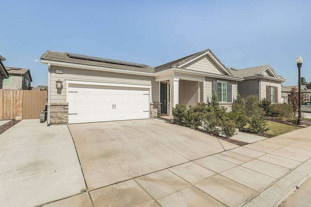 Image 54 of property listing at 4161 Mitchell Avenue, Clovis, CA 93619