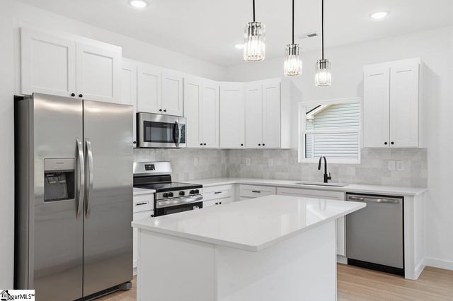 453 Bill Lattimore Road, Chesnee, SC 29323