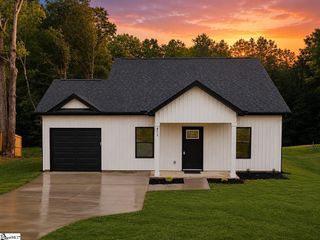 453 Bill Lattimore Road, Chesnee, SC 29323