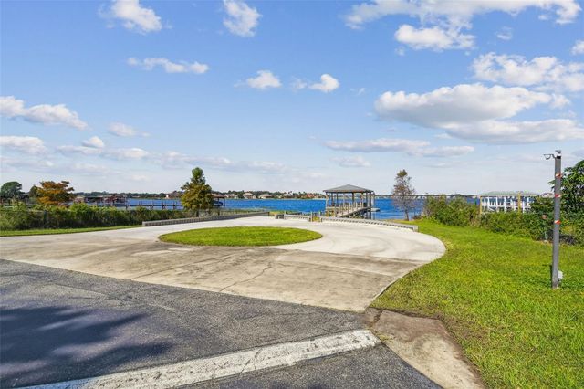 10212 POINTVIEW COURT, Orlando, FL 32836