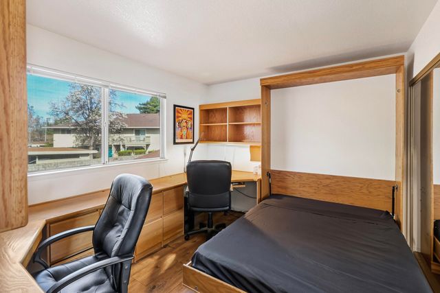 200 Ridgetop Drive, APT 31, Redding, CA 96003