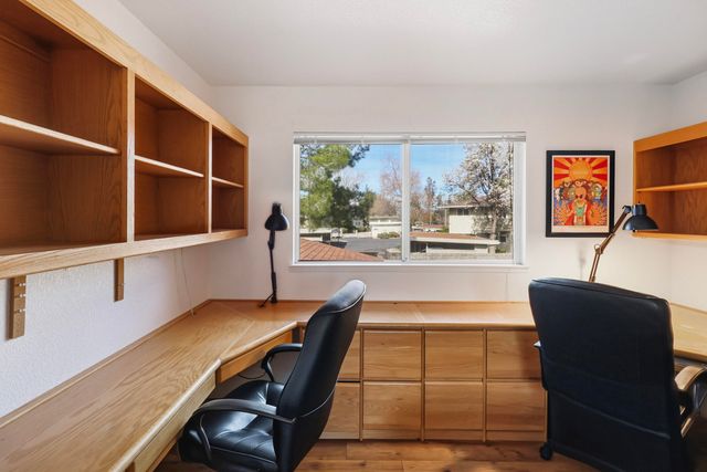 200 Ridgetop Drive, APT 31, Redding, CA 96003