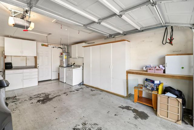 200 Ridgetop Drive, APT 31, Redding, CA 96003