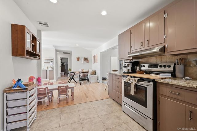 15 Mallard Drive, Center Moriches, NY 11934