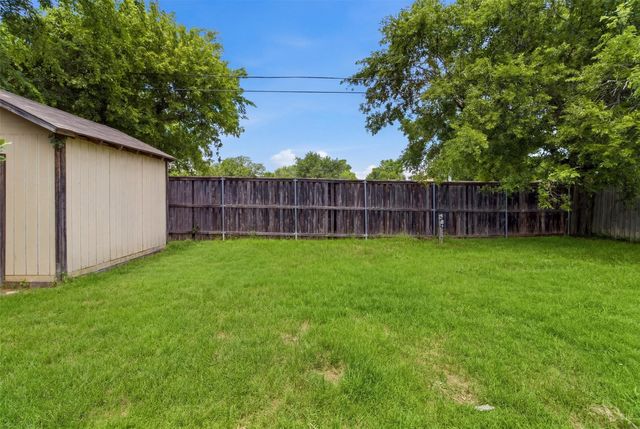 2729 Posey Drive, Irving, TX 75062