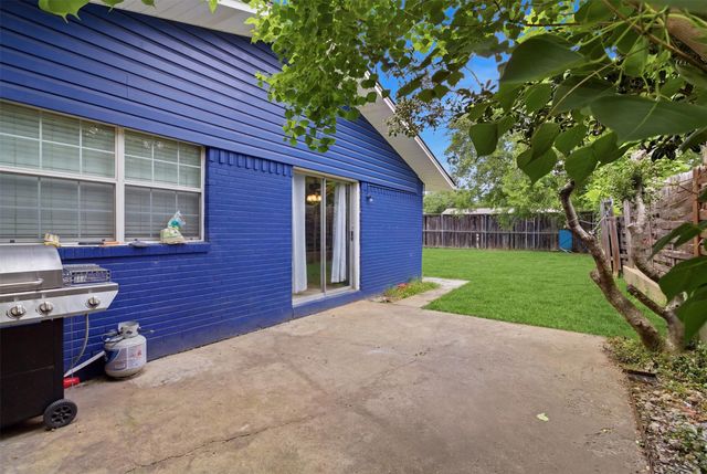 2729 Posey Drive, Irving, TX 75062