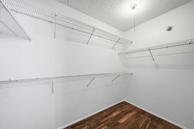 7116 N Holiday Drive, Galveston, TX 77550