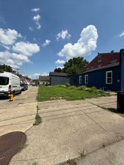 1322 Greenup Street, Covington, KY 41011