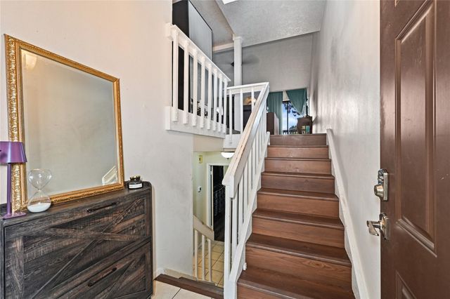 647 Davis Road, League City, TX 77573