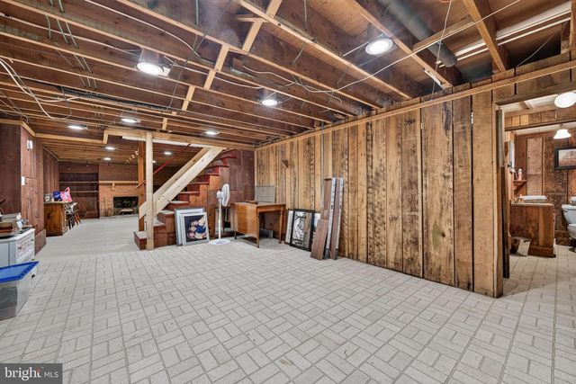 1426 HOLLYWOOD DR, Lancaster, PA 17601