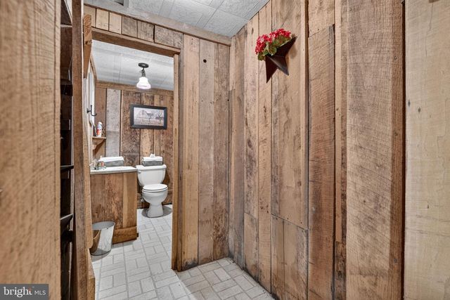 1426 HOLLYWOOD DR, Lancaster, PA 17601