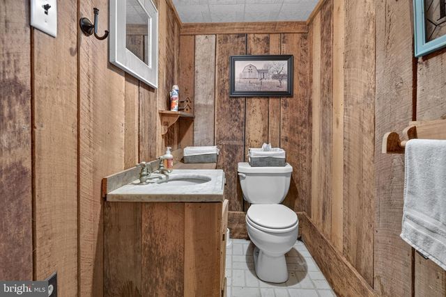 1426 HOLLYWOOD DR, Lancaster, PA 17601