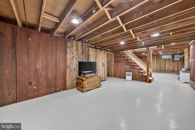 1426 HOLLYWOOD DR, Lancaster, PA 17601