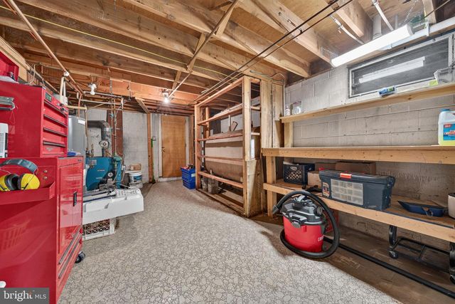 1426 HOLLYWOOD DR, Lancaster, PA 17601
