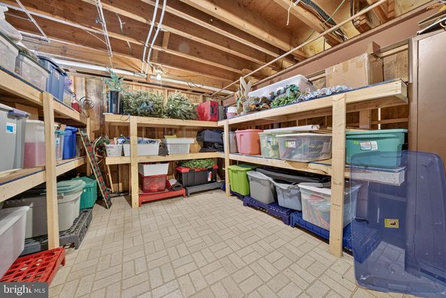 1426 HOLLYWOOD DR, Lancaster, PA 17601