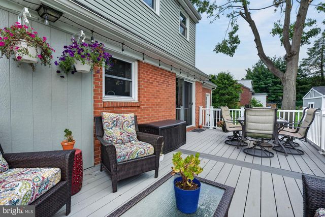 1426 HOLLYWOOD DR, Lancaster, PA 17601