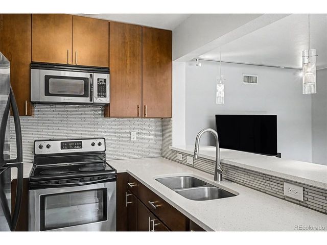 636 N Washington St 103, Denver, CO 80203
