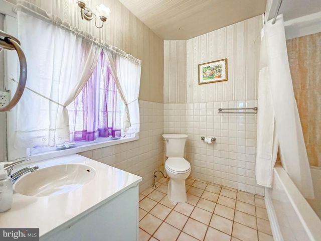 2132 GRANT AVE, Philadelphia, PA 19115
