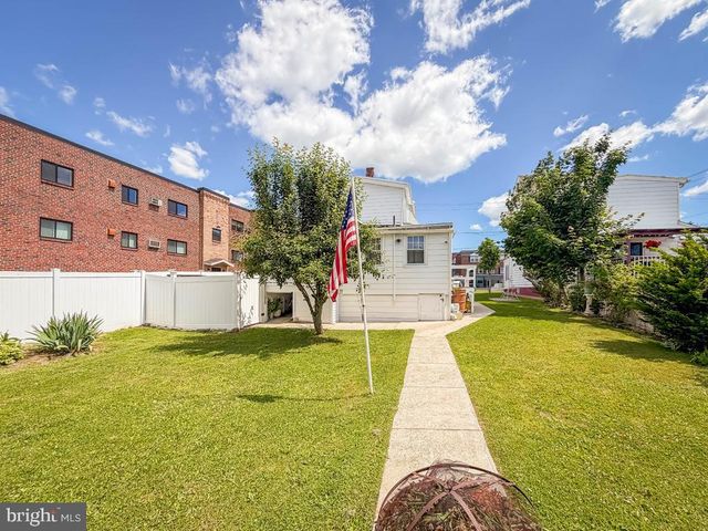 2132 GRANT AVE, Philadelphia, PA 19115