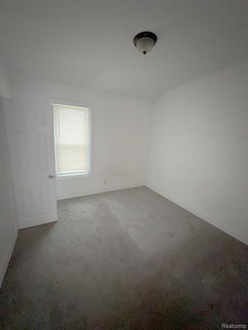 12211 Ilene Street, Detroit, MI 48204