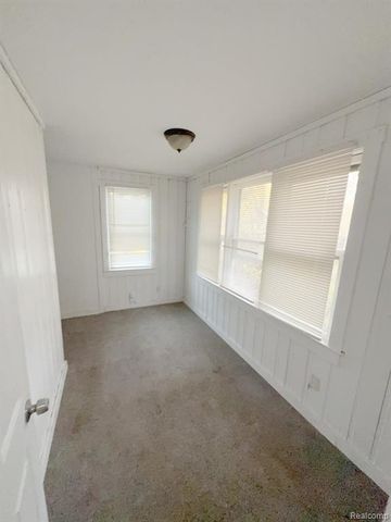 12211 Ilene Street, Detroit, MI 48204