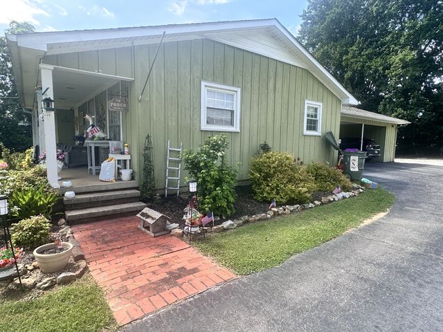132 Jackson St, Lawrenceburg, TN 38464