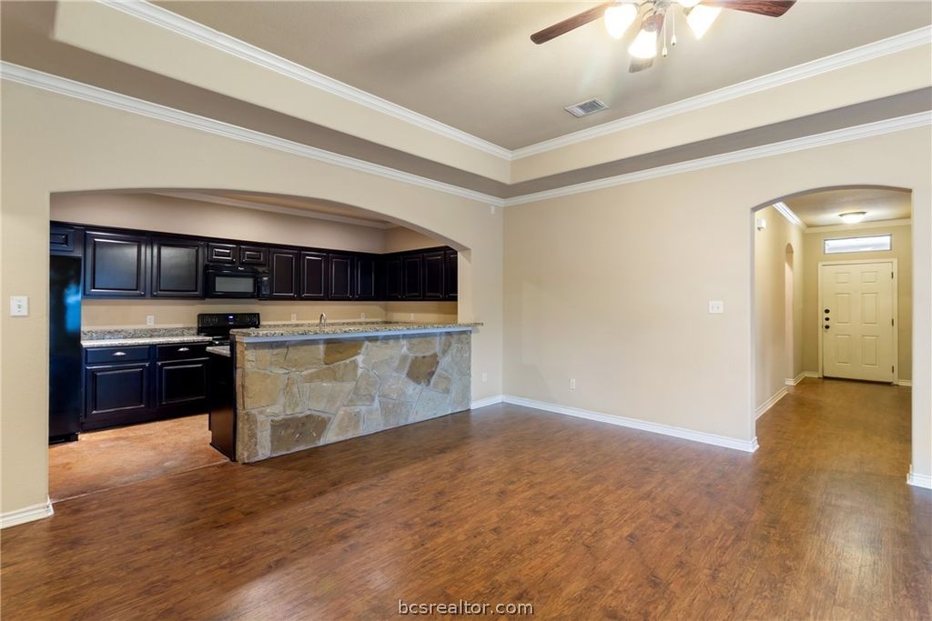 422 Momma Bear Drive, College Station, TX 77845 — photo 2