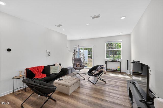 2007 Rockface Way, Durham, NC 27703