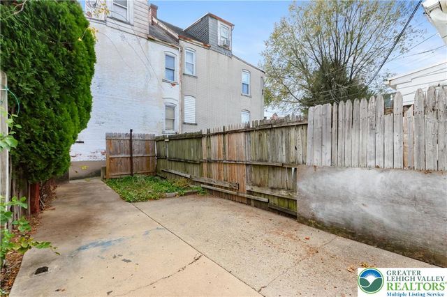 424 West Cedar Street, Allentown City, PA 18102