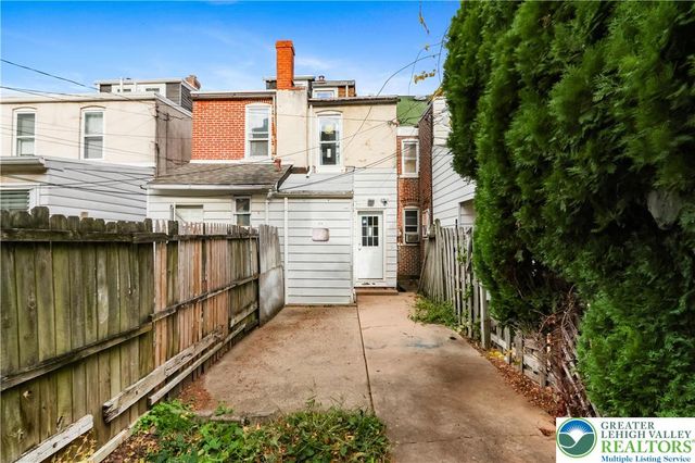 424 West Cedar Street, Allentown City, PA 18102