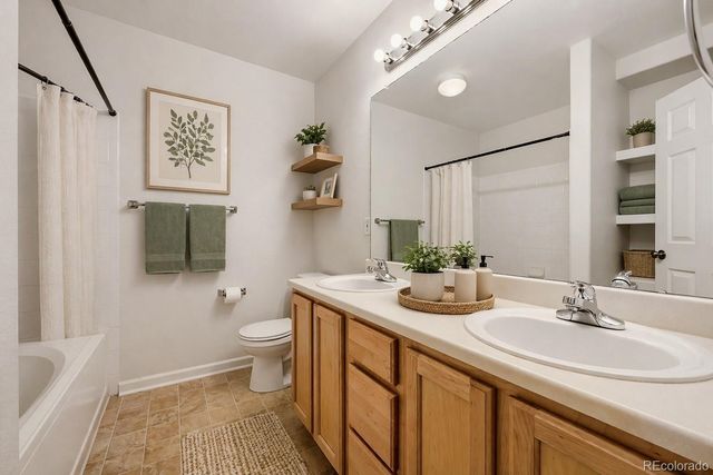 5255 Memphis Street 1216, Denver, CO 80239